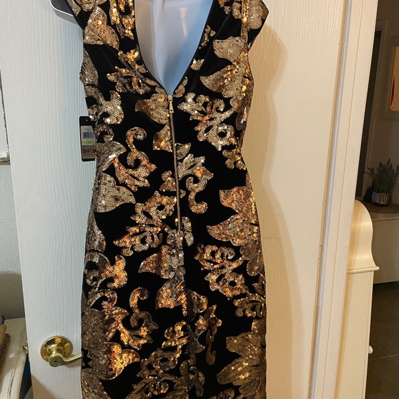 Guess gold & velvet sequined sz 4 - Picture 4 of 6